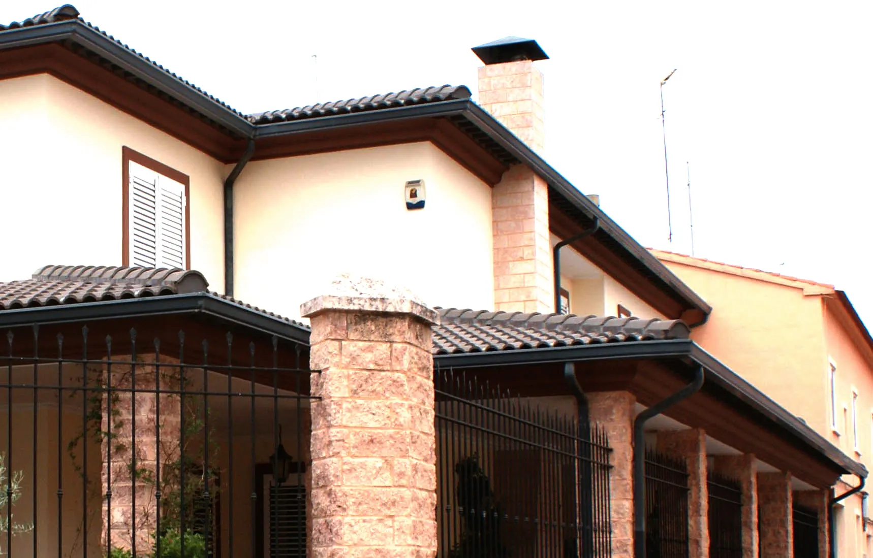 Precio de instalar canalones en Murcia, Alicante o Albacete.